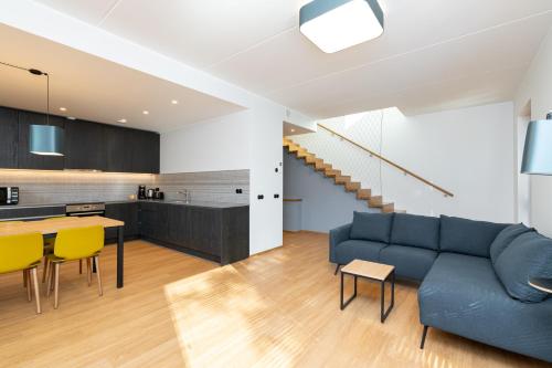 Self check in 3 bedroom apartment with sauna and balconies — 4-Star Luxury Hotel in Tallinn, Estonia