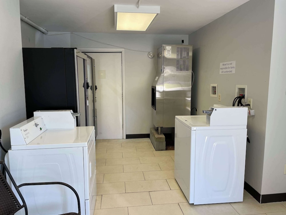 Motel 6 West Columbia SC Airport - photo 20