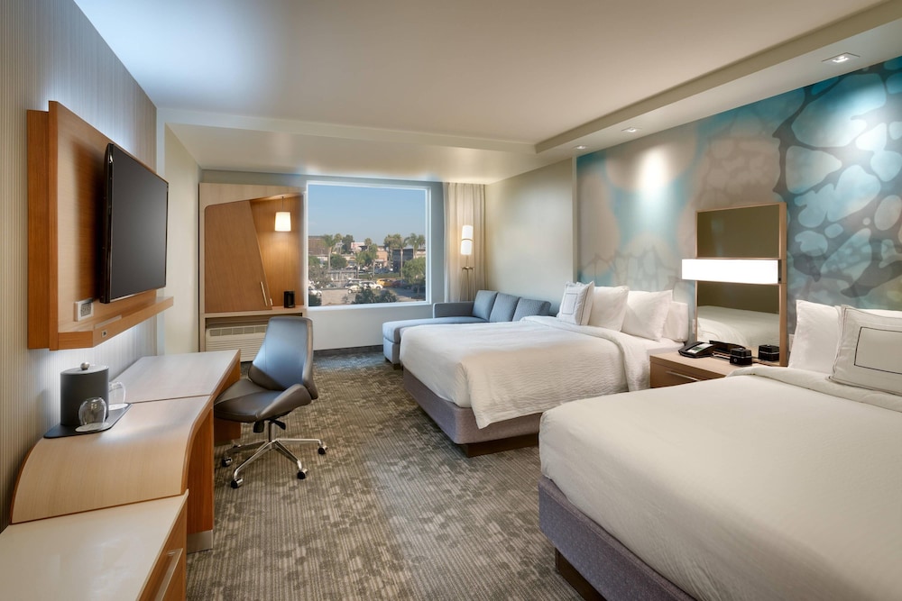 Courtyard by Marriott Los Angeles LAX Hawthorne - photo 11