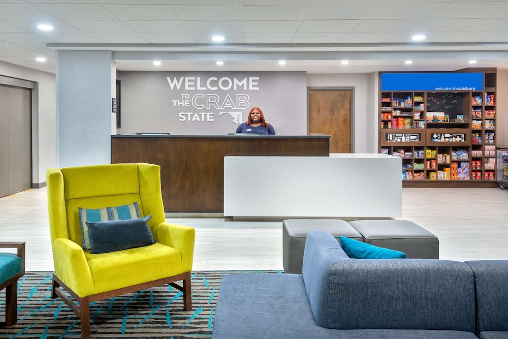 Hampton Inn Salisbury - photo 3