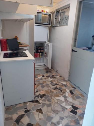 One Bedroom Apartment