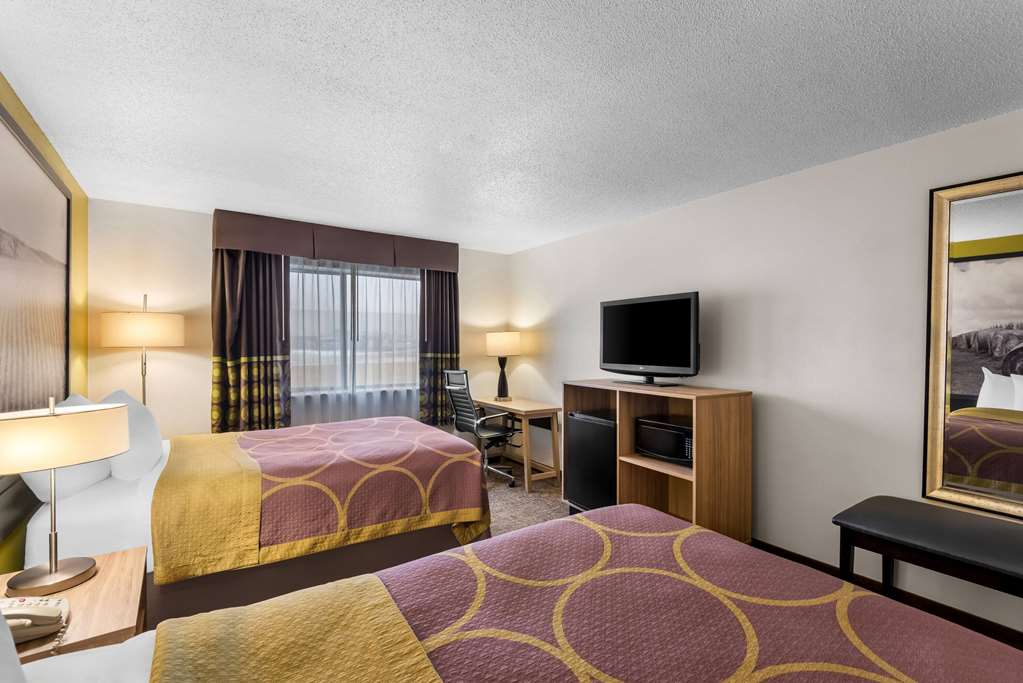 Super 8 by Wyndham Oelwein - photo 16