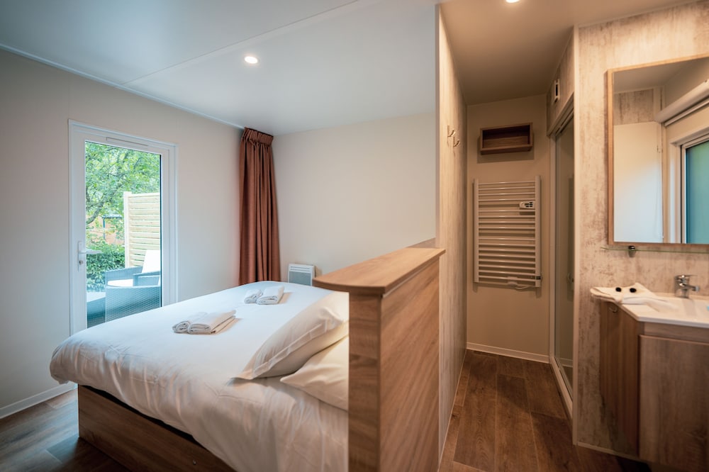 Camping De L'orangerie De Lanniron — 5-Star Luxury Hotel in Quimper, France