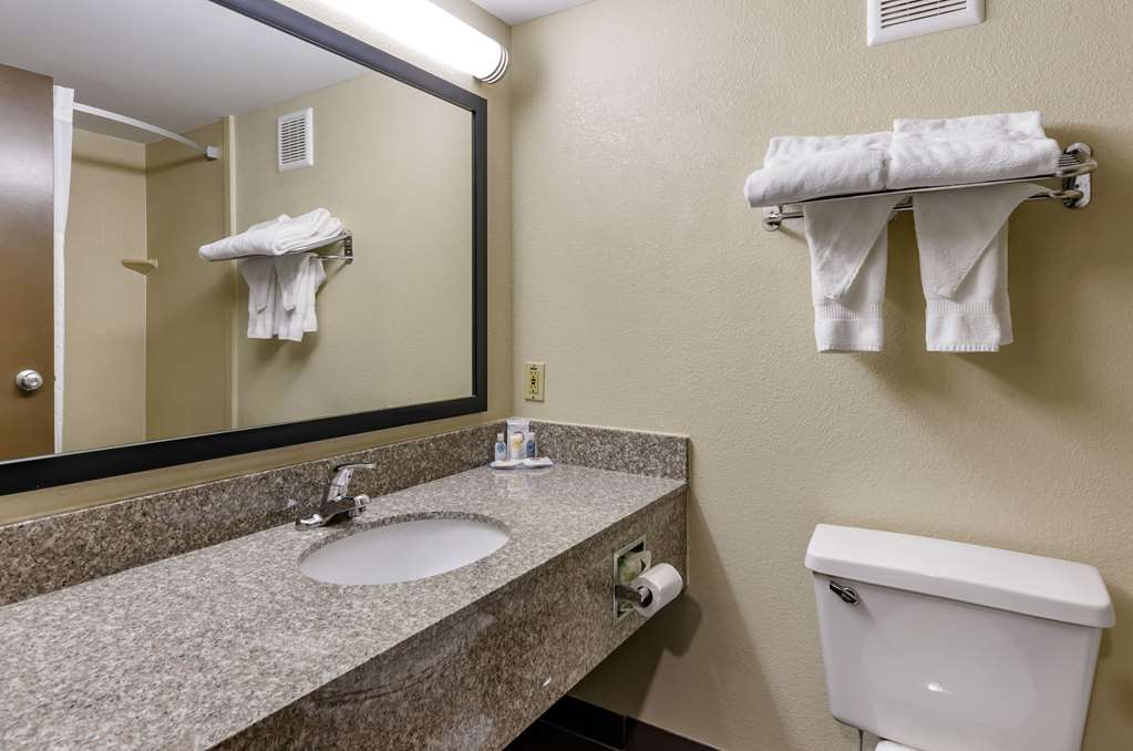 Comfort Inn & Suites Raphine Lexington near I 81 and I 64 - photo 10