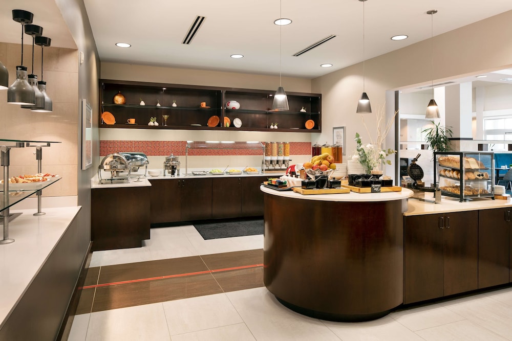 Hilton Garden Inn Denver Cherry Creek - photo 22