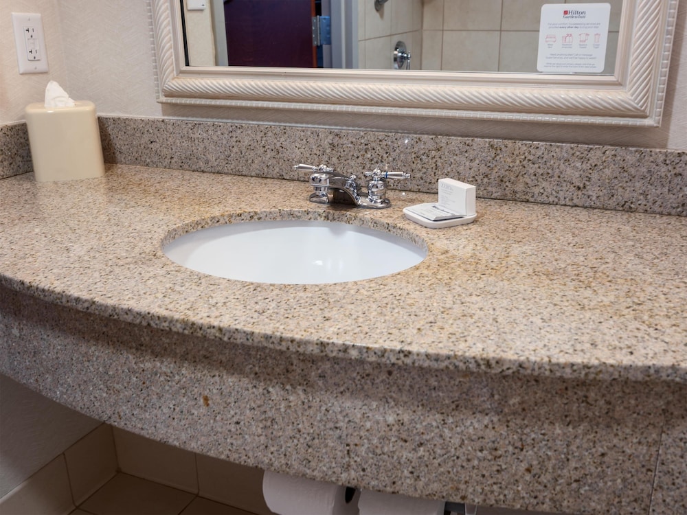 Hilton Garden Inn Winchester - photo 28