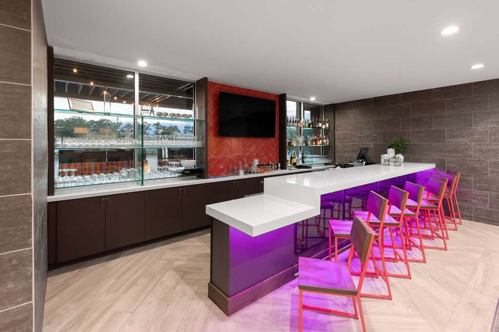 Hawthorn Extended Stay by Wyndham Kingwood Houston - photo 28