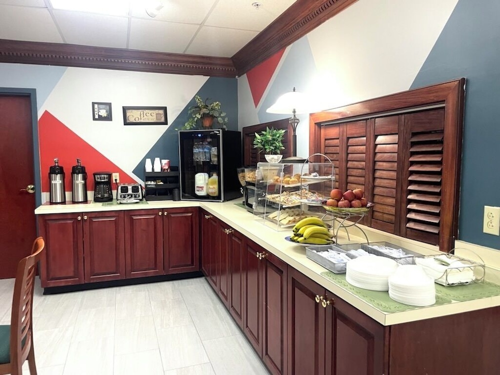Grand Vista Hotel and Suites - photo 33