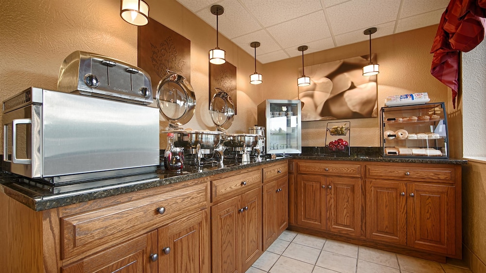 Best Western Caldwell Inn - photo 18