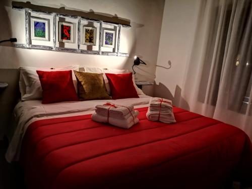 La Casina di Sant Agostino — 4-Star Luxury Hotel in Colle Di Val D'elsa, Italy