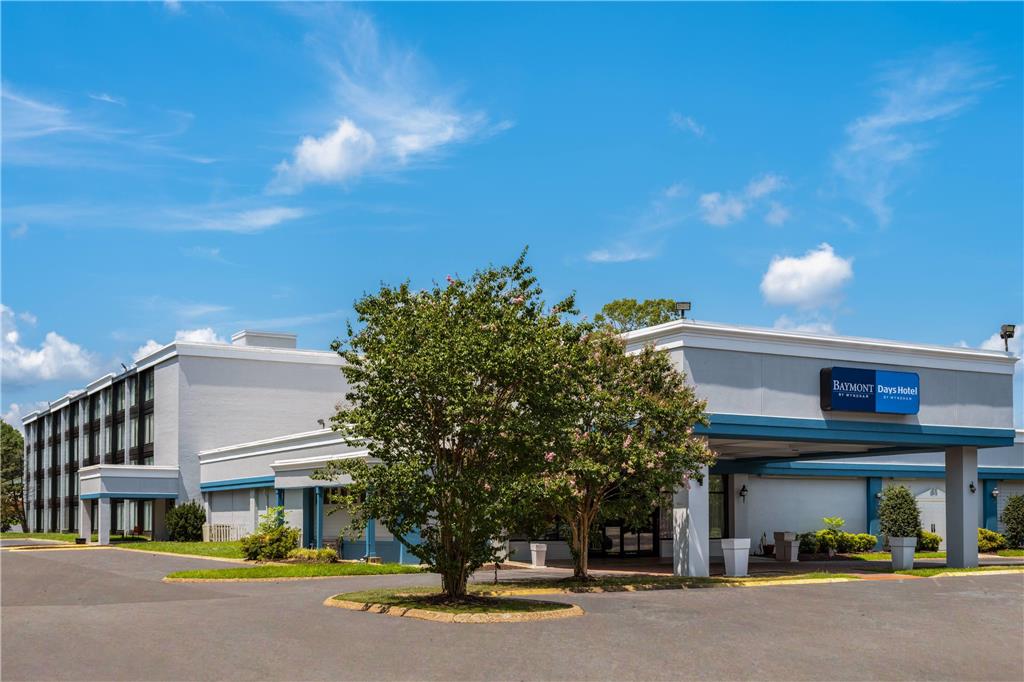 Days Hotel by Wyndham Williamsburg I 64 - photo 2