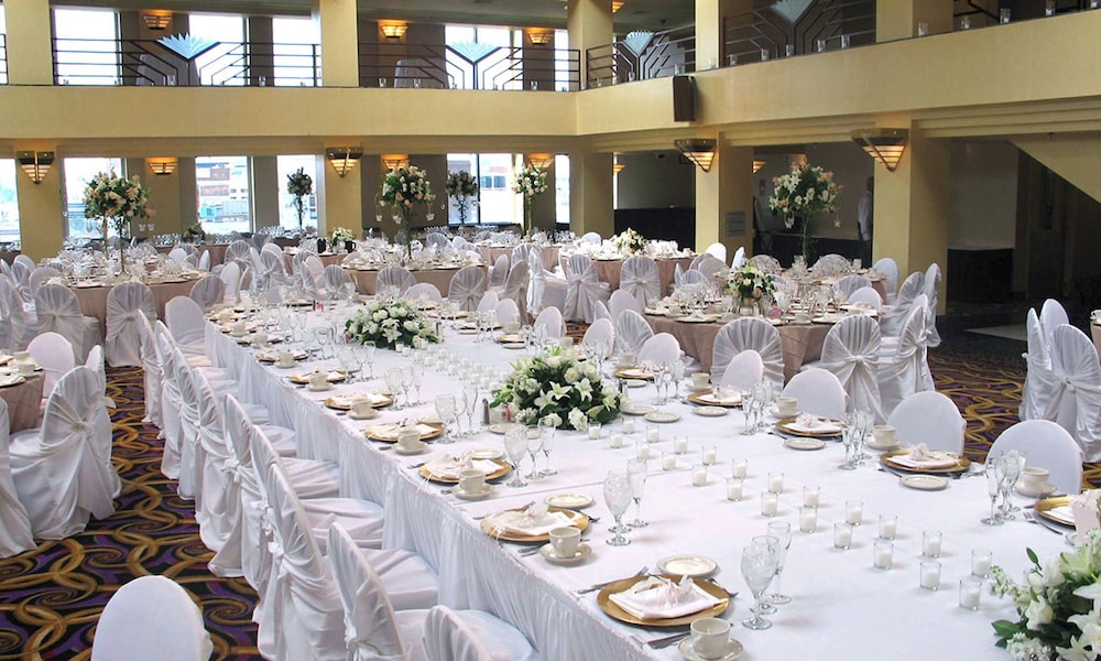 Atheneum Suite Hotel - photo 15