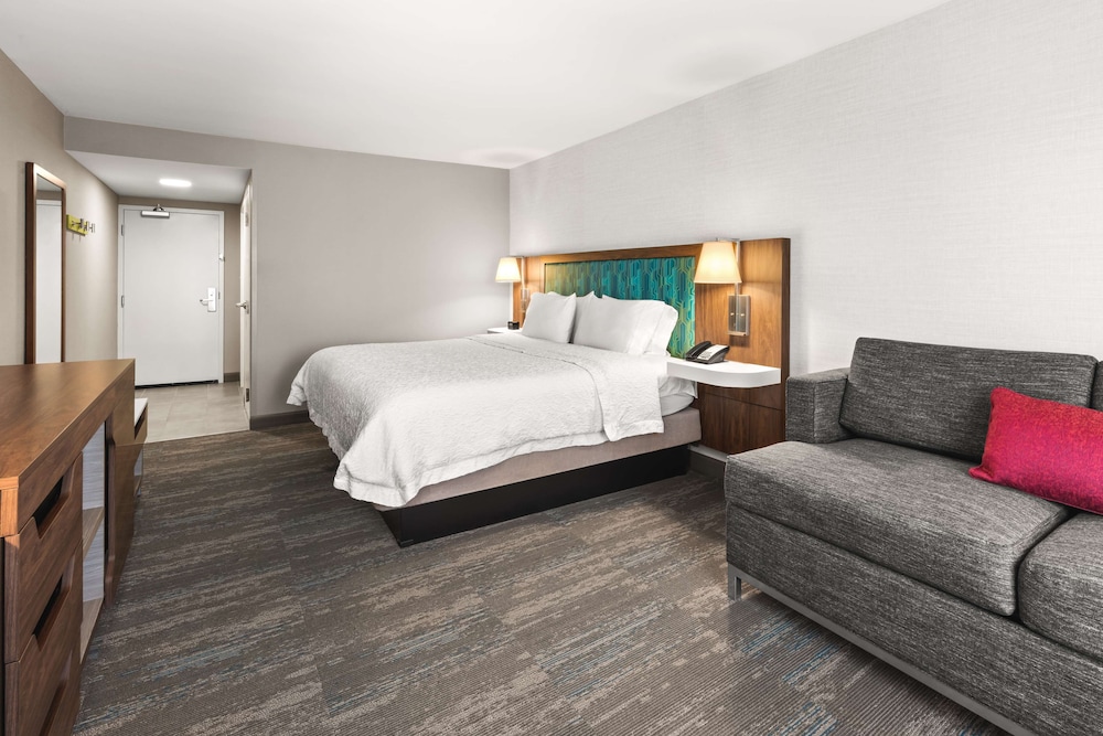 Hampton Inn Seekonk - photo 17