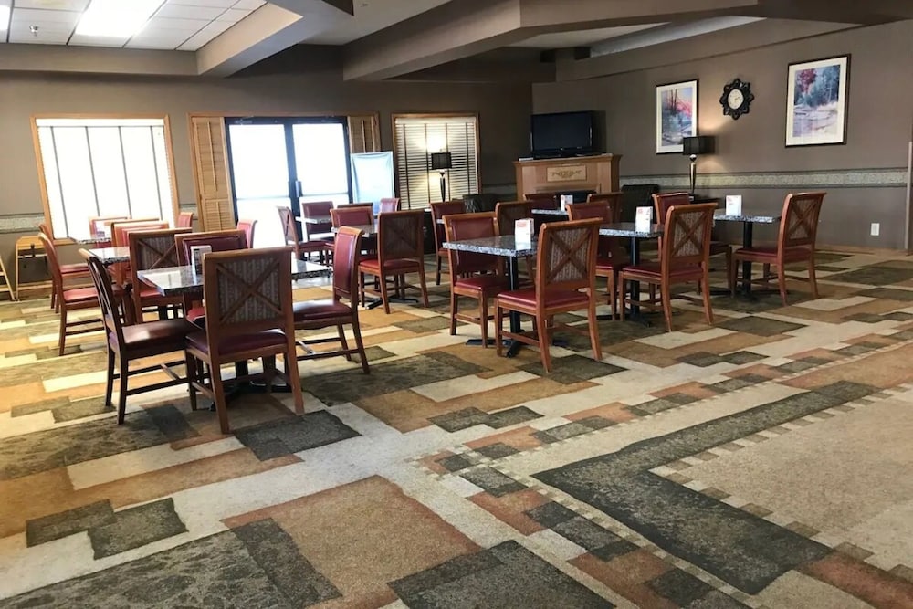 Blue Way Inn Eagan Extended Stay - photo 28