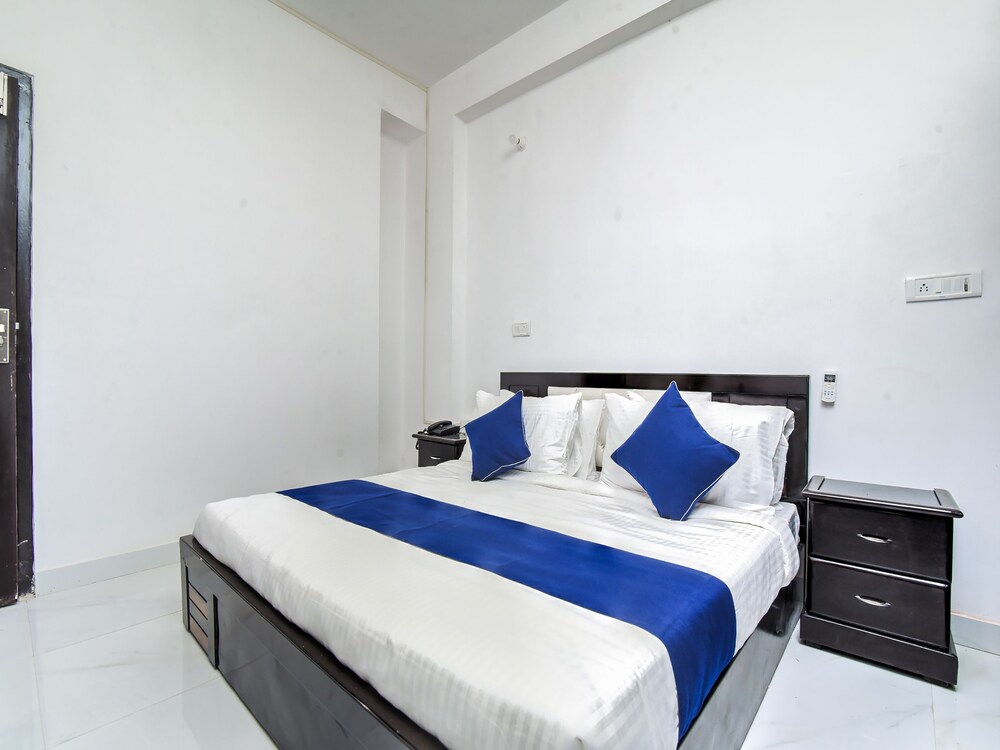 OYO 20029 Flagship Dwarka Sector 9 in Dwarka, India