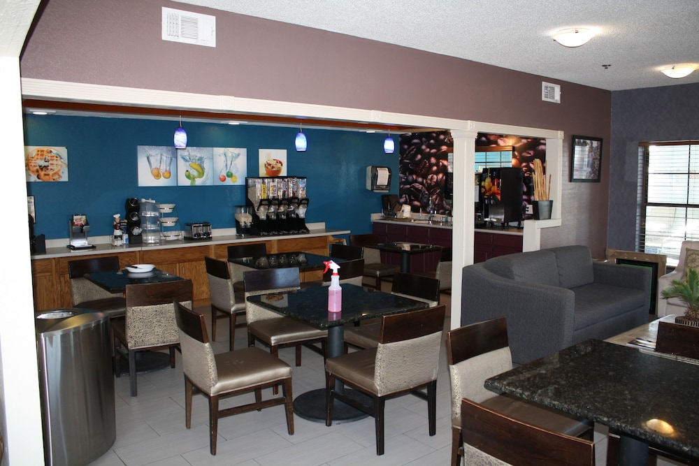 Executive Inn and Suites Wichita Falls - photo 57