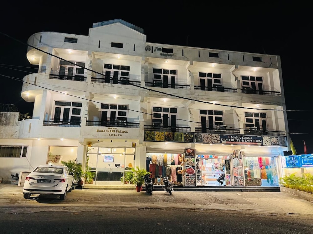 Hotel Maha Luxmi Palace — hotel in Riasi