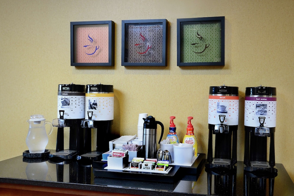 Hampton Inn Martinsville - photo 37
