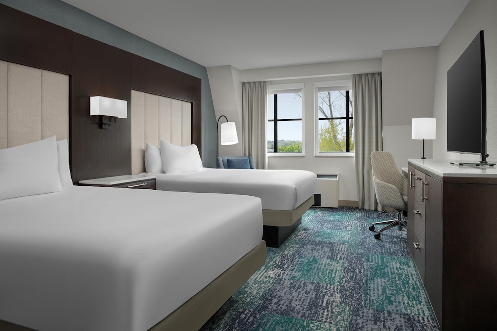 Hilton Garden Inn Portsmouth Downtown - photo 8