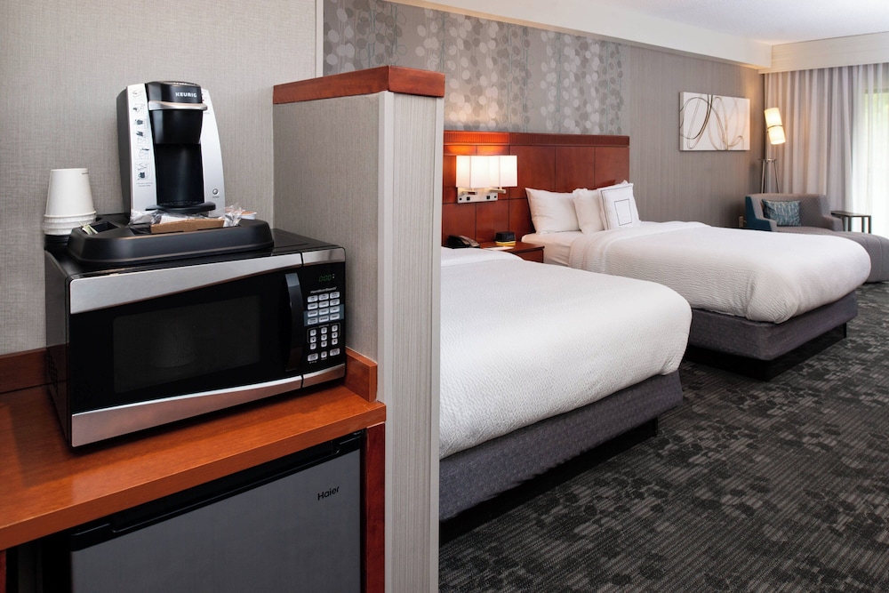 Courtyard by Marriott High Point - photo 18