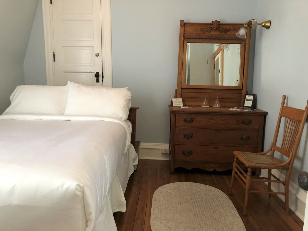 The Andrie Rose Inn - photo 12