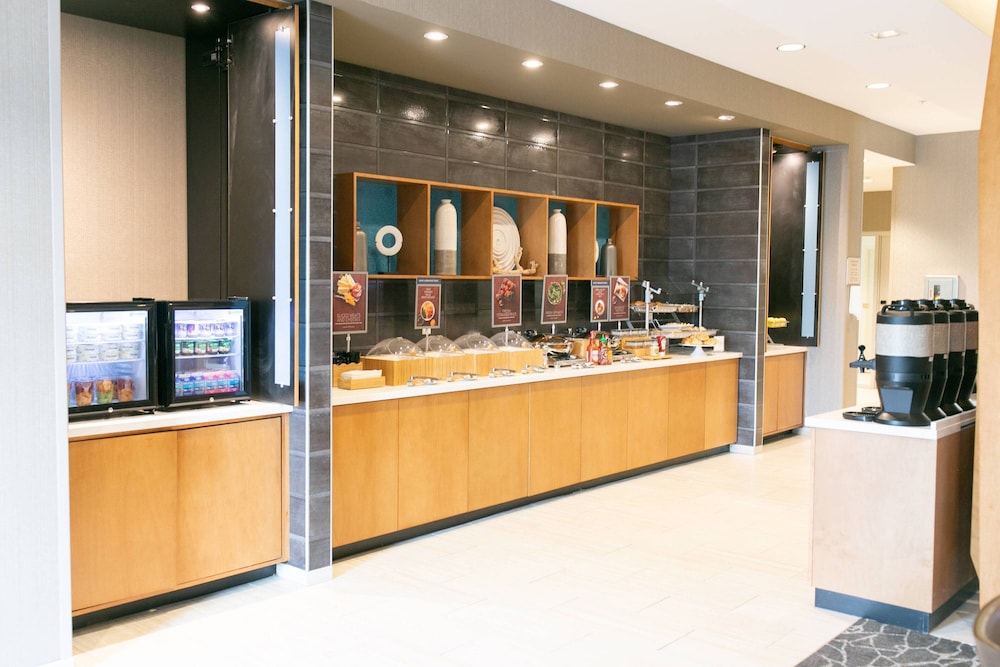 SpringHill Suites by Marriott South Bend Notre Dame Area - photo 26