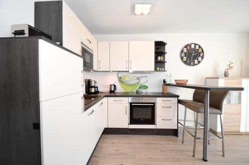 Haus Deichkieker Apartment 2 6 Strandkrabbe — 4-Star Luxury Hotel in Busum, Germany