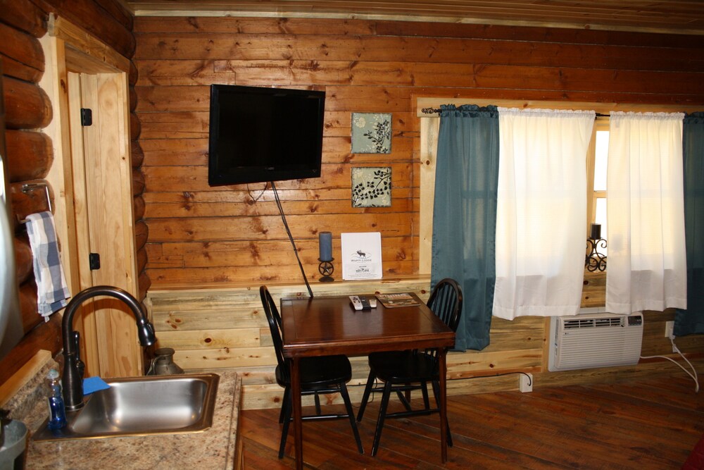 The Historic Wapiti Lodge - photo 23
