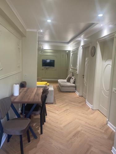 Warm Flat — 4-Star Luxury Hotel in Batumi, Georgia