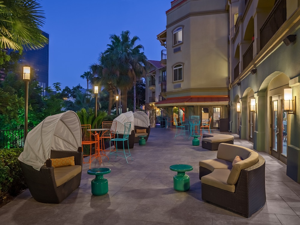 Hotel Indigo San Antonio Riverwalk by IHG - photo 30