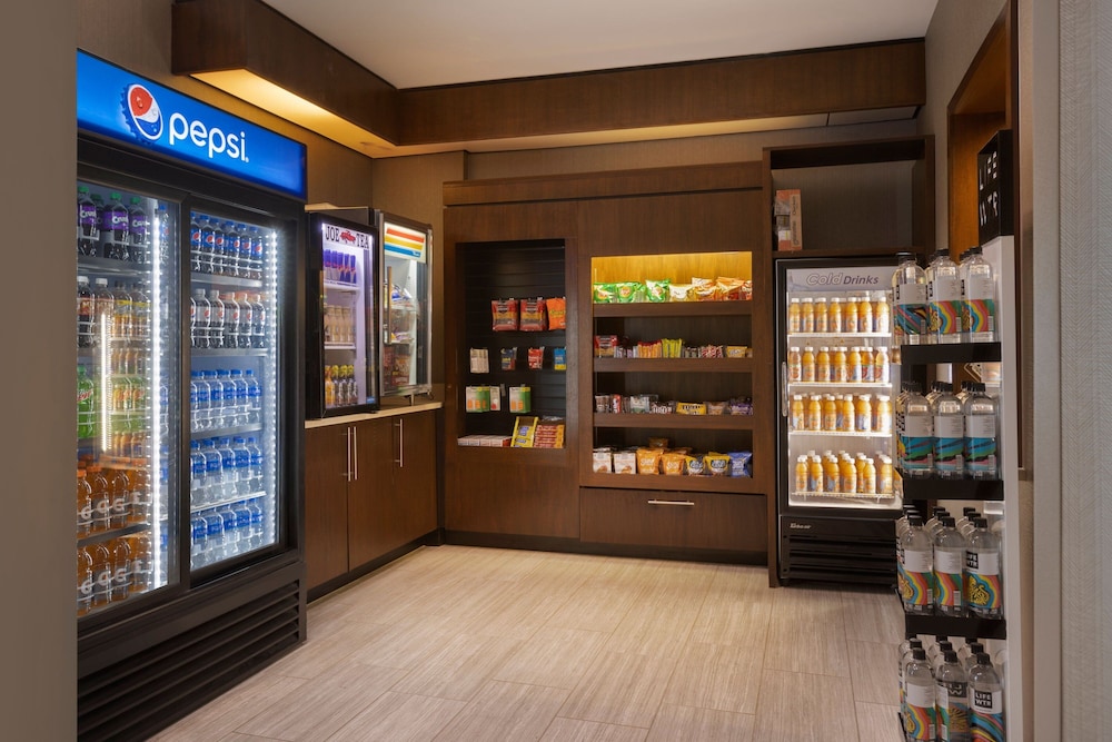 SpringHill Suites by Marriott Newark Liberty International - photo 25