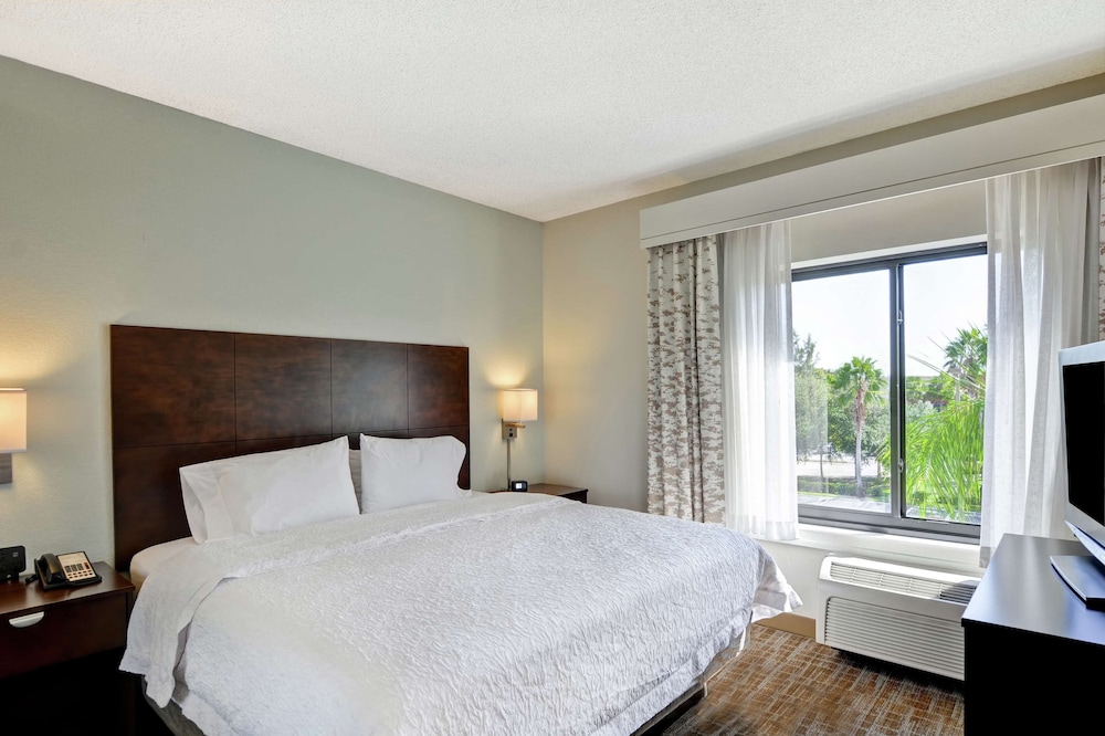 Hampton Inn & Suites Boynton Beach - photo 13