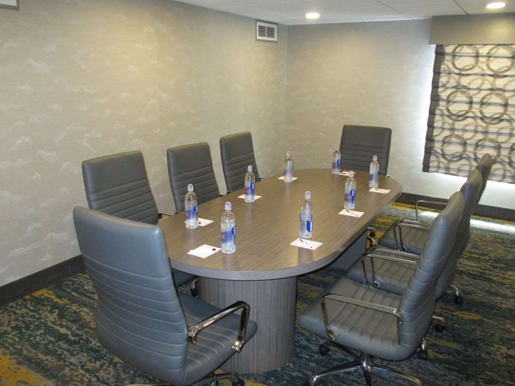 Best Western Plus Bloomington East Hotel - photo 18
