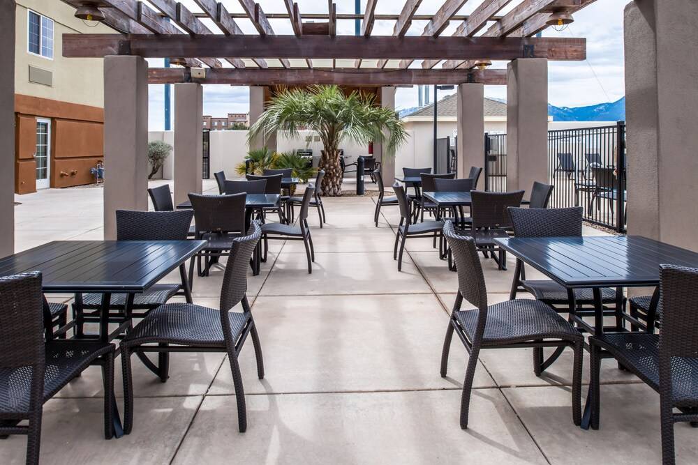 Holiday Inn Express Sierra Vista by IHG - photo 37