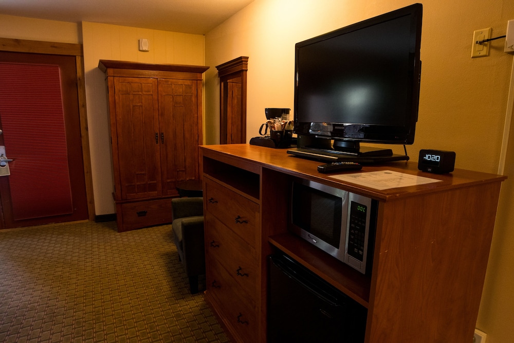 Silver Moon Inn - photo 47