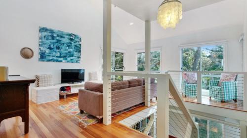 The Blue Beach House — Hawks Nest — photo 3