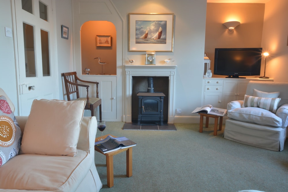 Crabbe House — 4-Star Luxury Hotel in Aldeburgh, United Kingdom