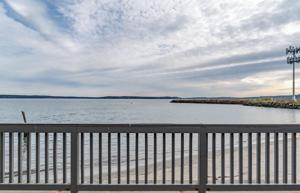 Water Front Inn - photo 36