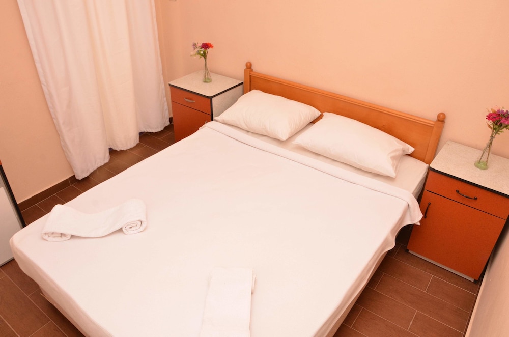 Nil Hotel — Ayvalik — photo 4