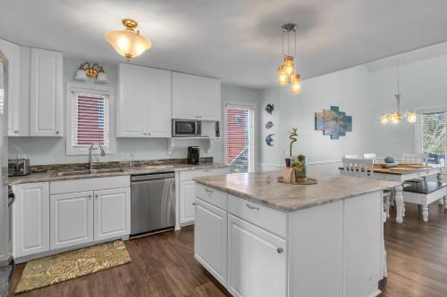 Saltwater Gospel by Oak Island Accommodations - photo 43