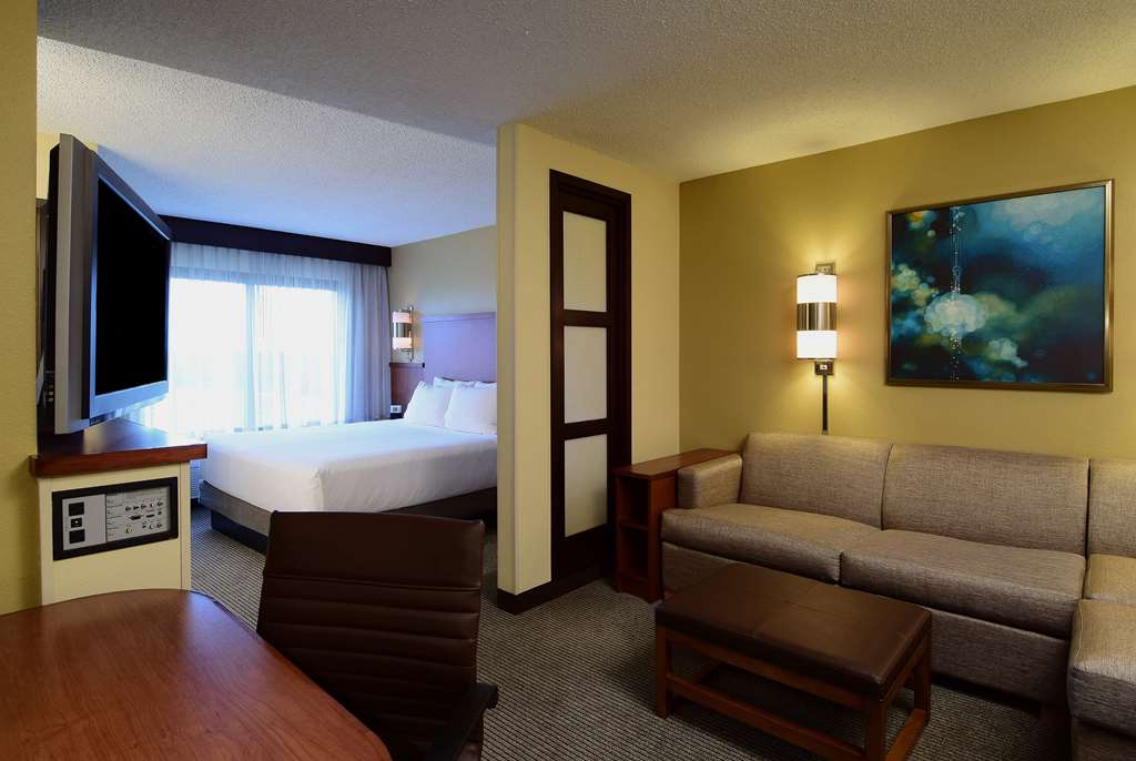 Hyatt Place Dallas Las Colinas - photo 4