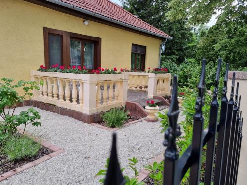 Muskátlis Ház — Balatonlelle — photo 4