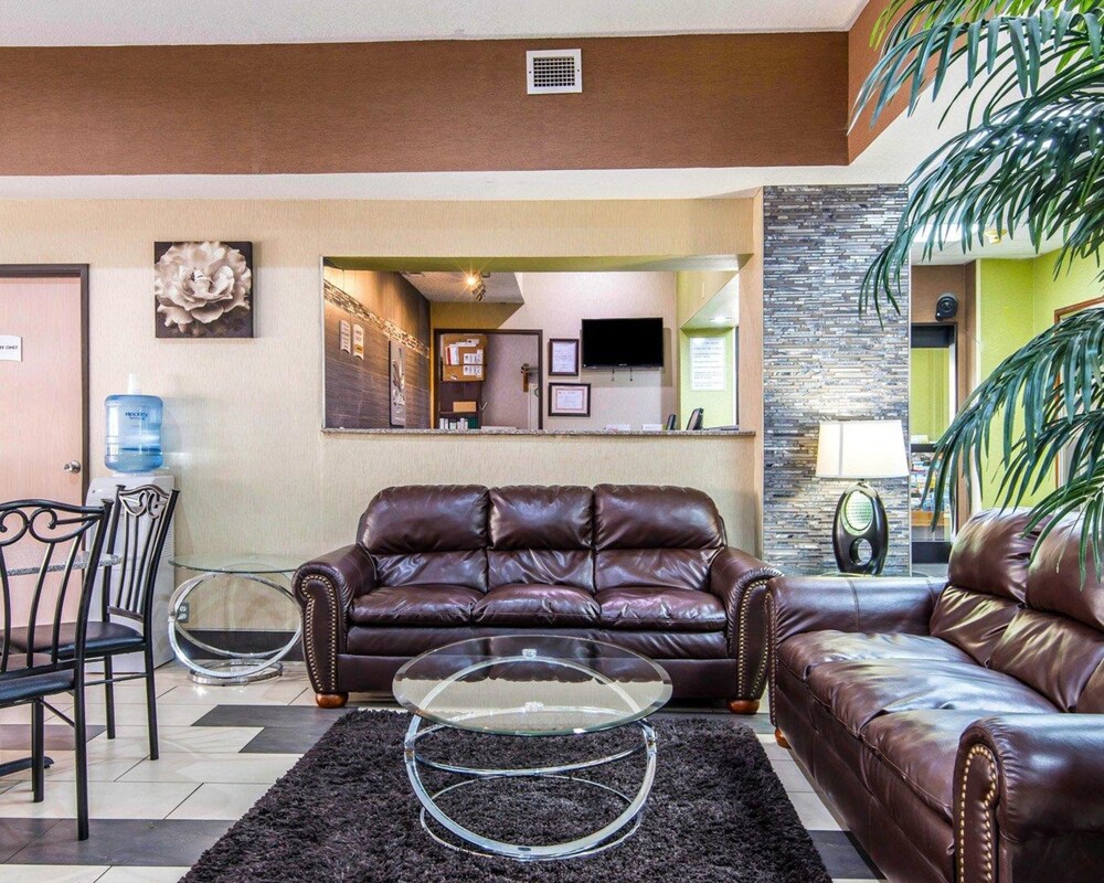 SureStay Plus Hotel by Best Western Blue Springs - photo 4