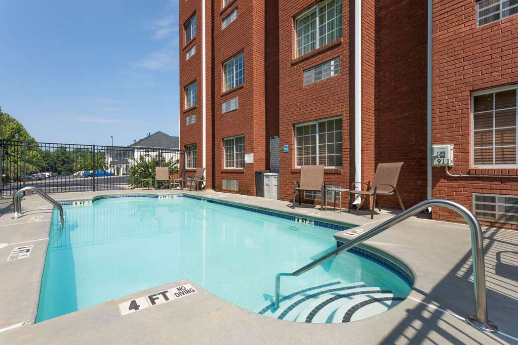 Microtel Inn & Suites by Wyndham Stockbridge Atlanta I 75 - photo 13