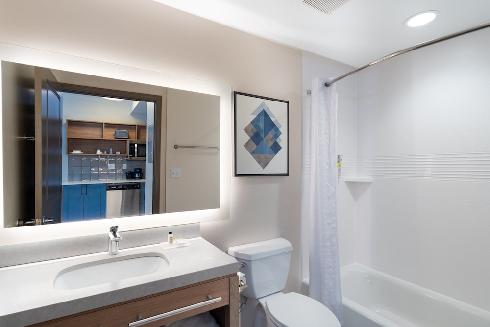 Candlewood Suites Asheville Downtown by IHG - photo 32