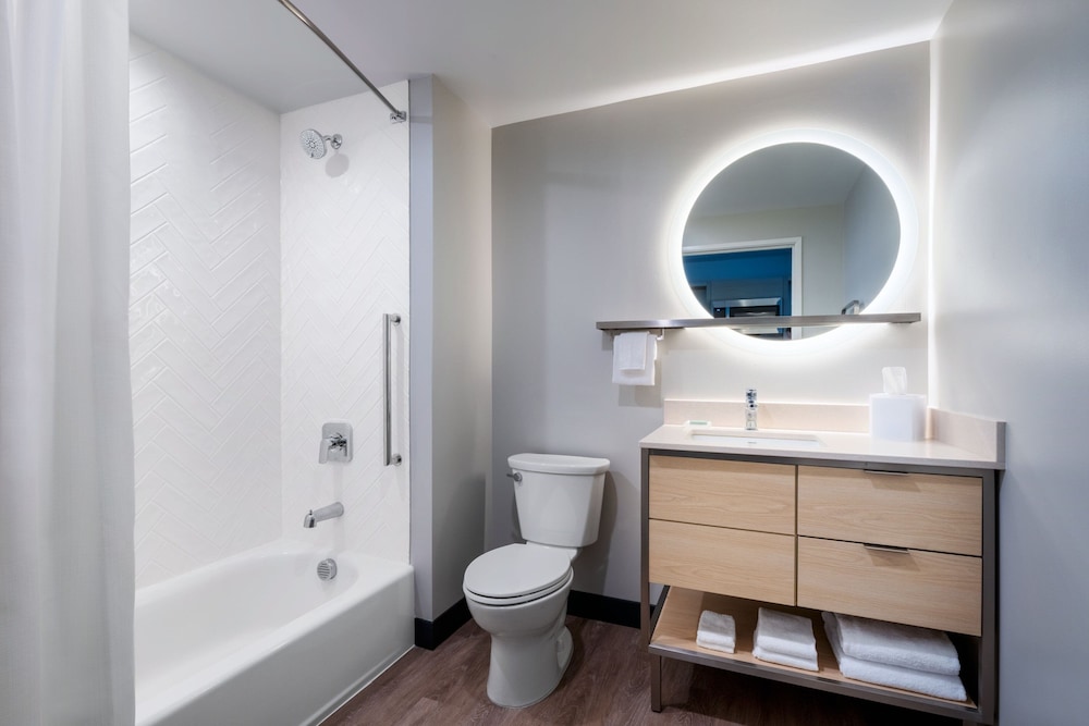 TownePlace Suites by Marriott Brunswick - photo 14