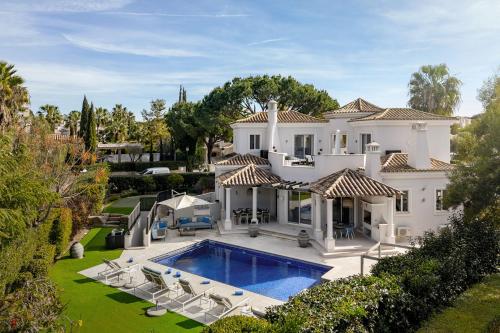 Villa Grace — 4-Star Luxury Hotel in Almancil, Portugal