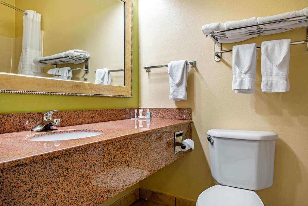 Quality Inn Jacksonville near I 72 - photo 22