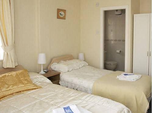 The Alpha Guest Accommodation - carbon neutral hotel in Blackpool