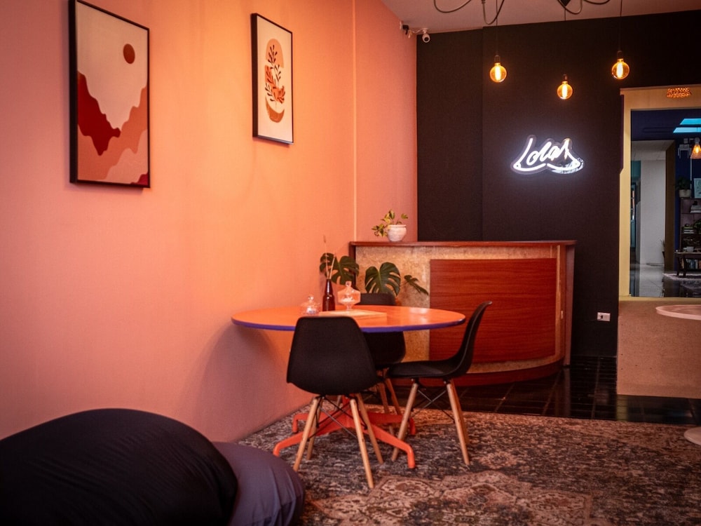 Lolas - carbon neutral hotel in San Jose